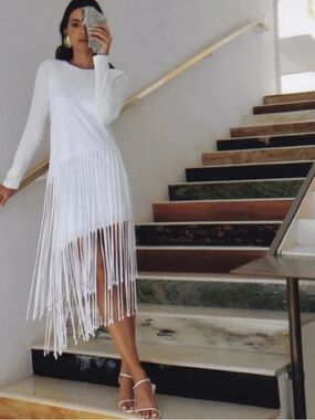 No Pise La Grama Veta Fringed Midi T-shirt Dress